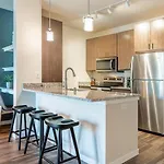 Landing At Exchange - Studio In Downtown Detroit
